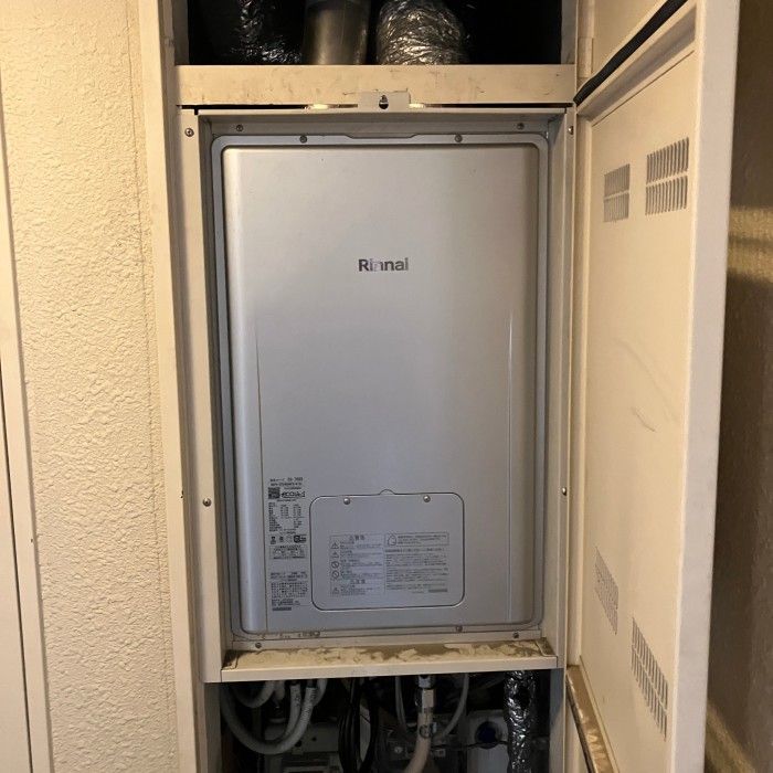 GTH-2444AWX-SFF-1 BL